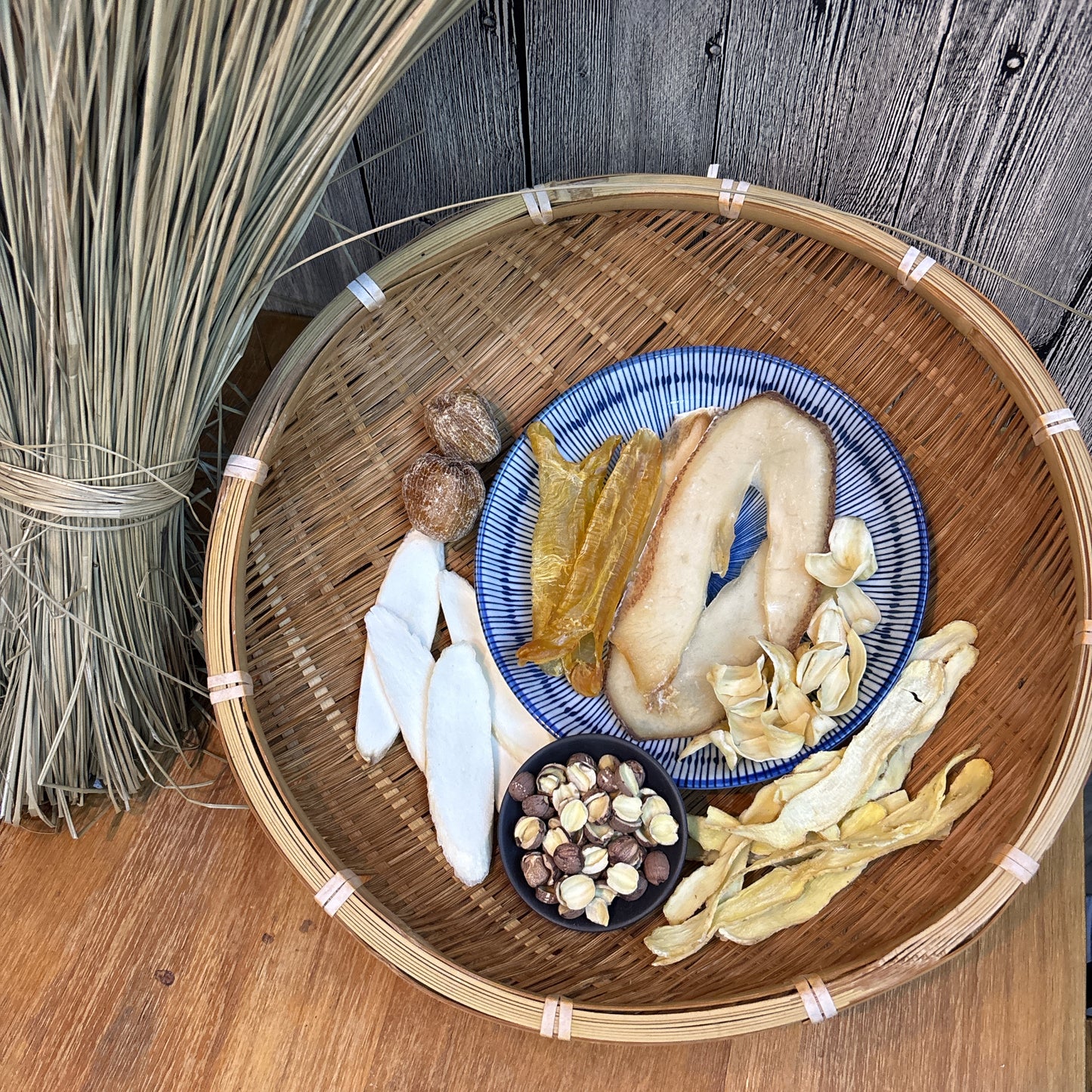 養顏花膠螺片湯包